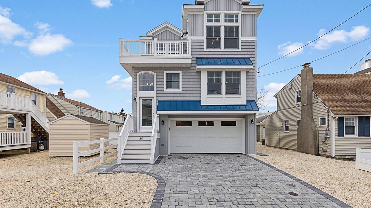 Beach Haven House | Oceanside with Pool