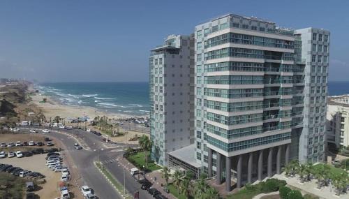 Herzliya Pituach Apartment | Oceanus apartment hotel