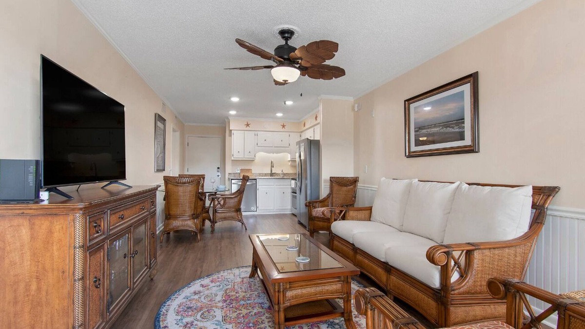 Ocean Isle Beach Condo | Oceanview Condo at A Place at the Beach w/direct beach access