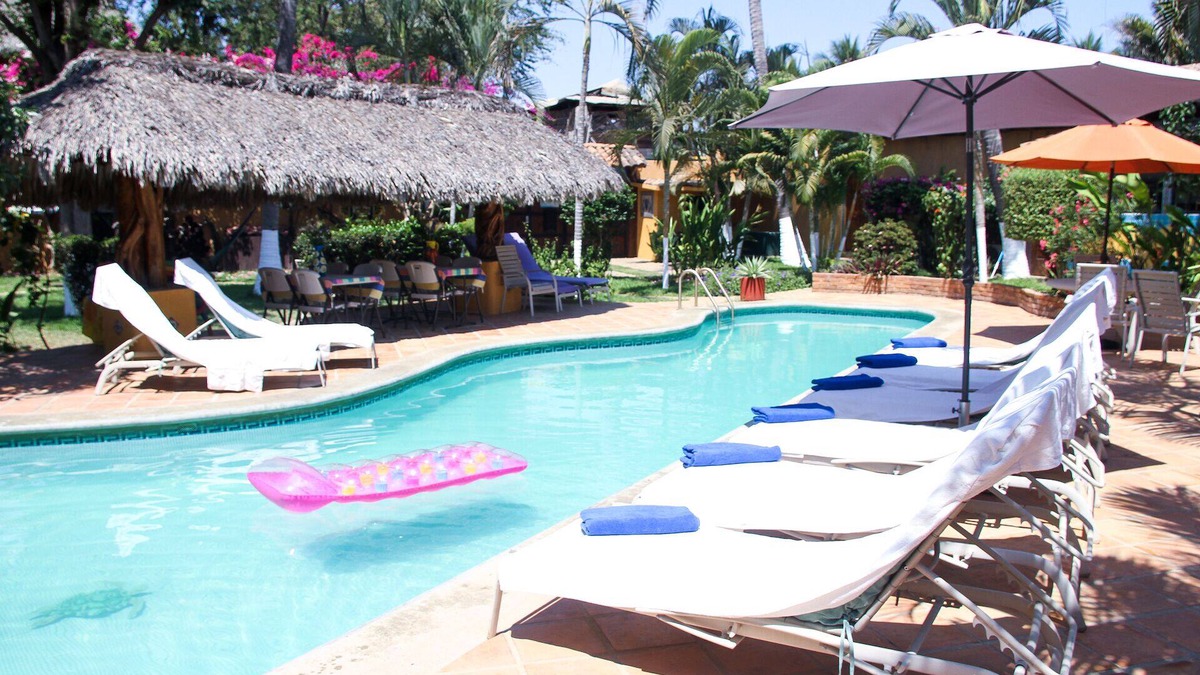 Brisas de Zicatela Hotel | Oceanview Luxury Studio Apt w/Terrace, Pool, 1min to Beach, Yoga Classes