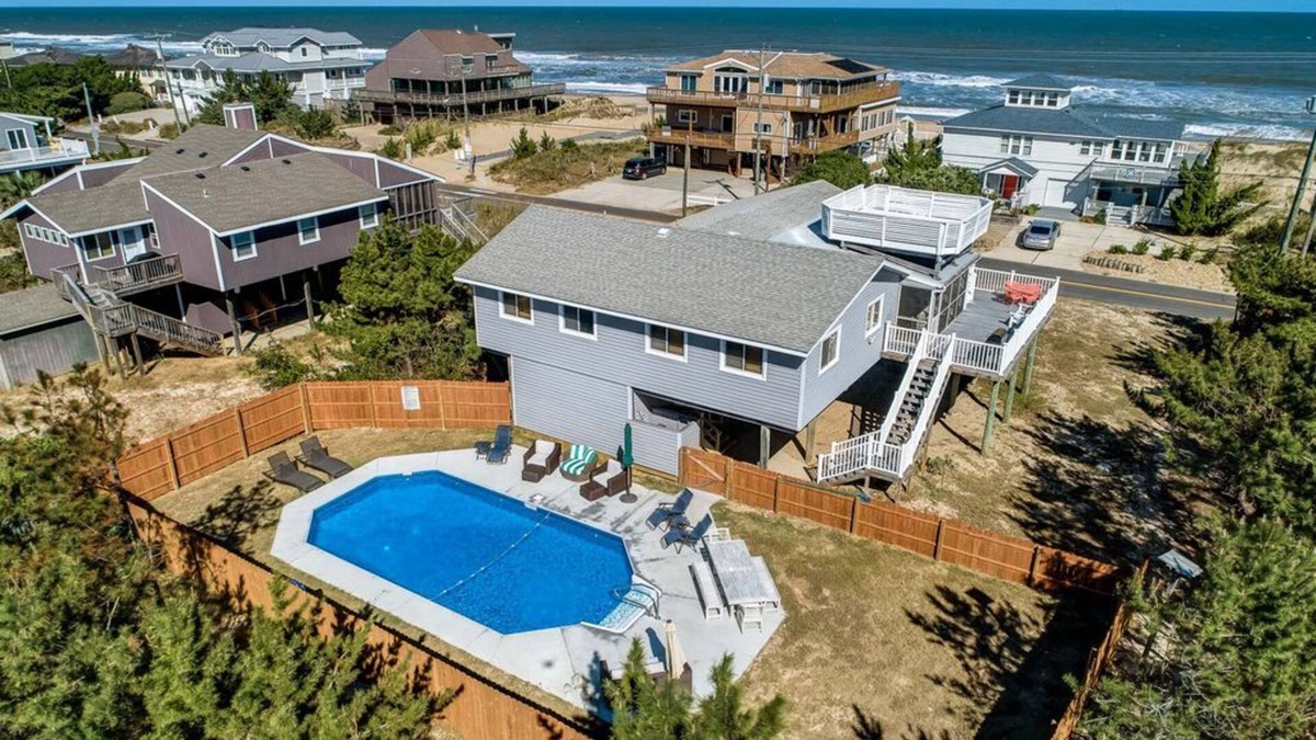 Sandbridge House | OceanView/pool/petsOK,beach100 ft,n/upper deck, 5Bed2.5BA
