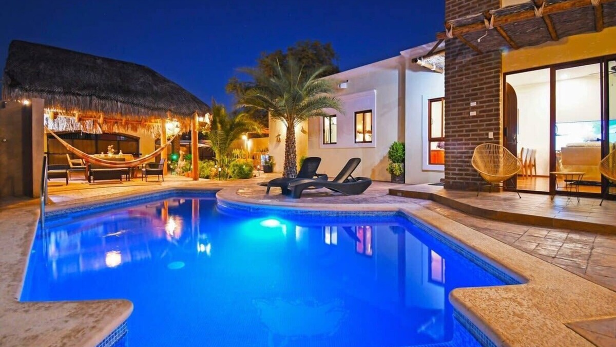 El Manglito House | Oceanview Rooftop, Private Pool, Game Room & Bar