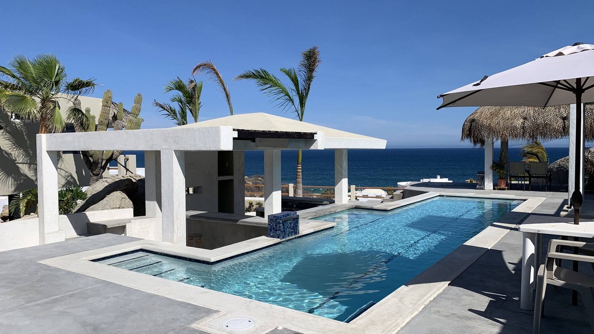 Laguna Hills Apartment | OCEANVIEW STUDIO WITH LAP POOL