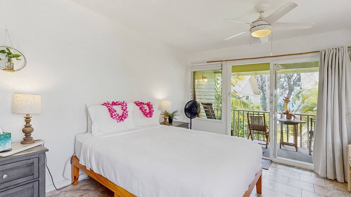 Wailua House Lots Apartment | Oceanview Studio with private lanai, outdoor pool, BBQ area & beach access