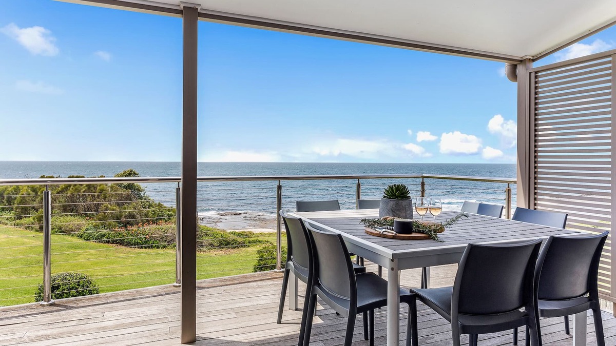 Gerroa House | OCEANZEDGE - Oceanfront Perfection