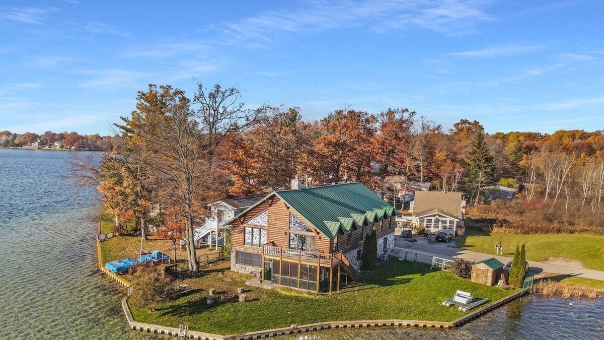 Palo Cottage | Oct-Feb - Buy at least two nights, get one FREE!