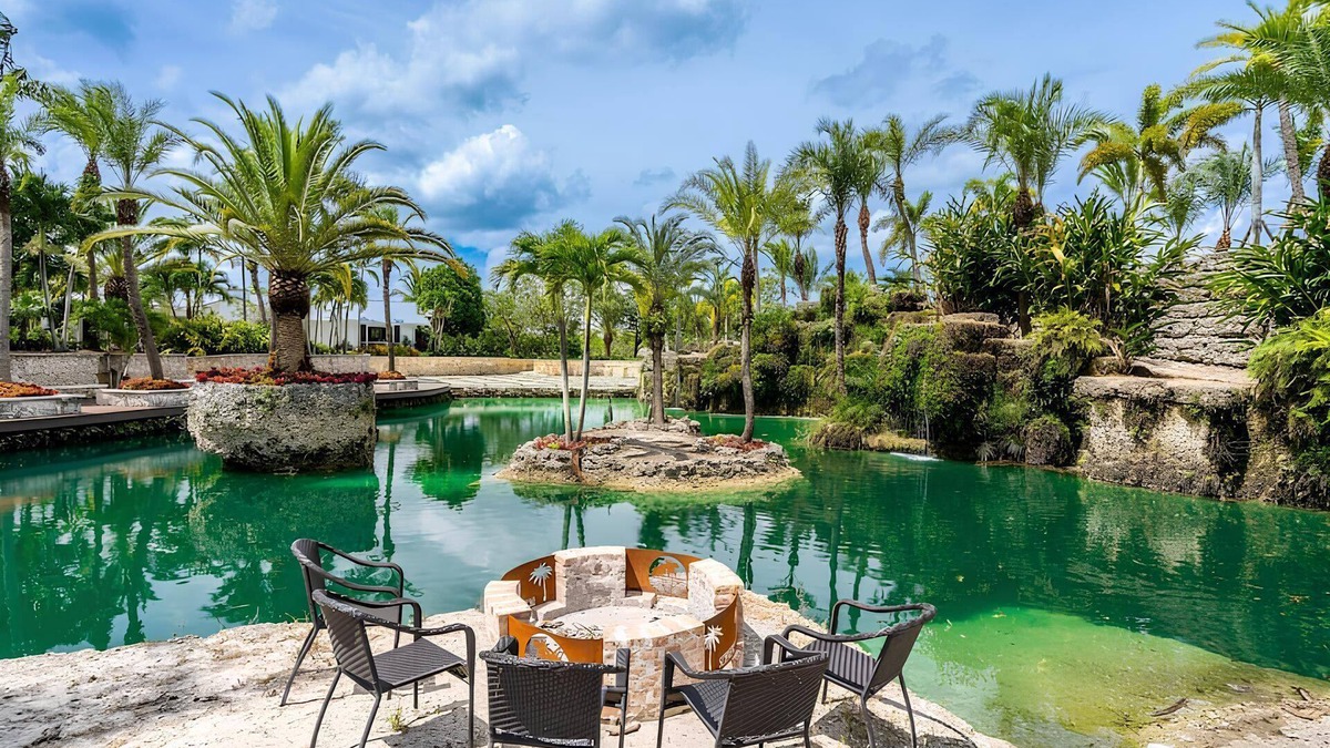 Homestead House | October Pink PROMO Miami SW Stunning Garden & Pool
