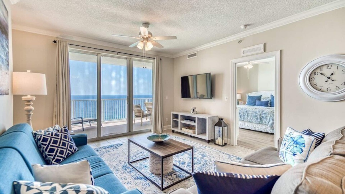 West Panama City Beach Resort | October Specials! *Huge Balcony & Beach Chairs!