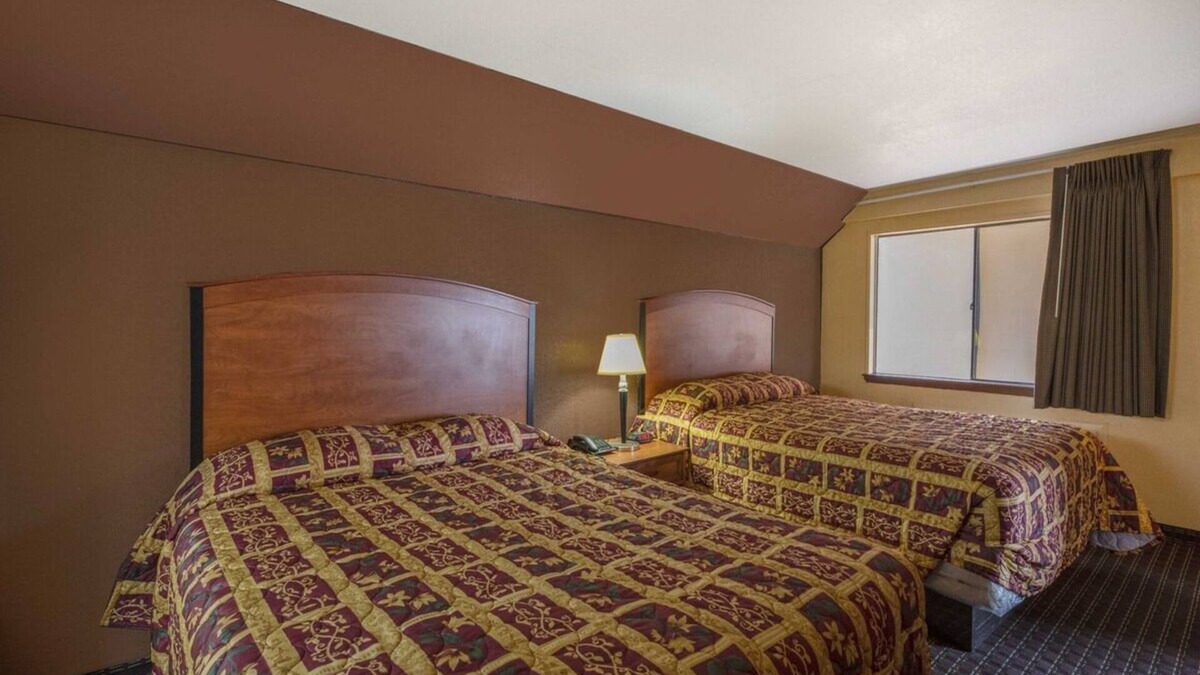 Odessa Hotel | Odessa Room Near Gertrude Bruce Center w/Free Parking
