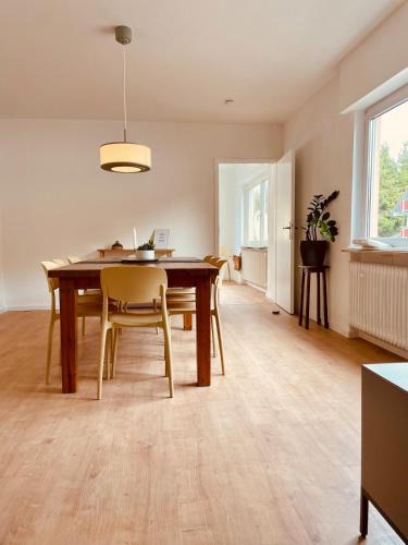 Weinheim Apartment | Odw homes - Large apartment with four bedrooms