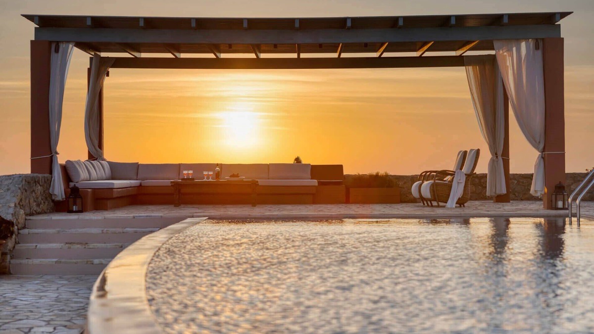 Svoronata Villa | Odyssea - Six Bedroom Villa, Sleeps 12