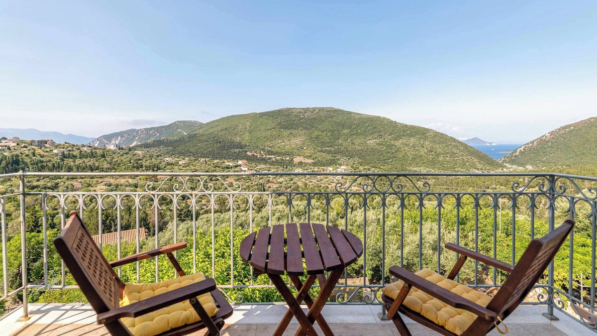 Platrithias Villa | Odyssey's Palace - Escape in Mythical Ithaca