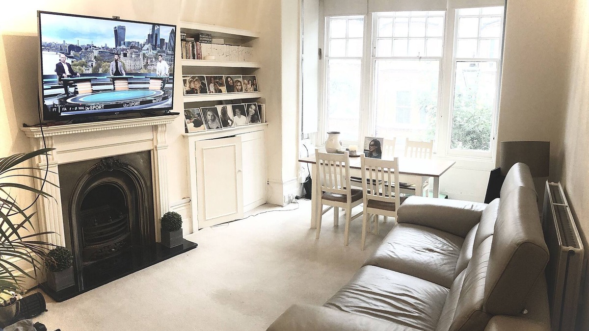 Hampstead Apartment | ❤️ of Hampstead Village-Charming bright airy raised ground floor garden flat