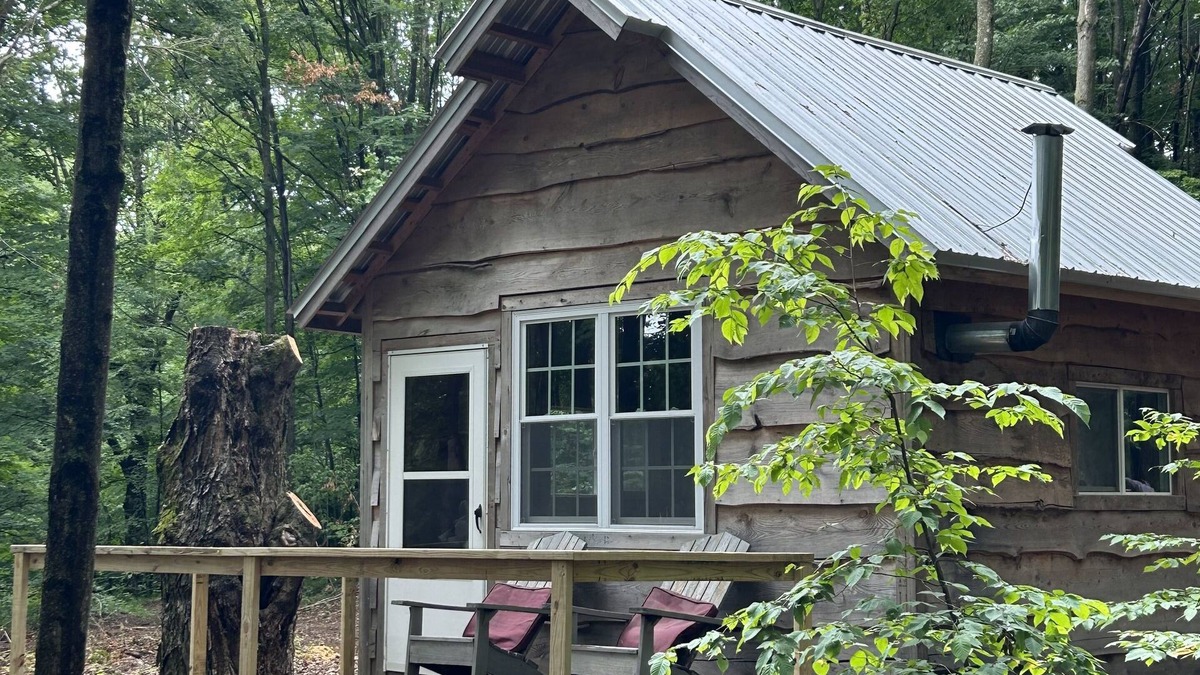 Morton Cabin | Off the grid private cabin on 40 acres! Peace and tranquility at its finest.