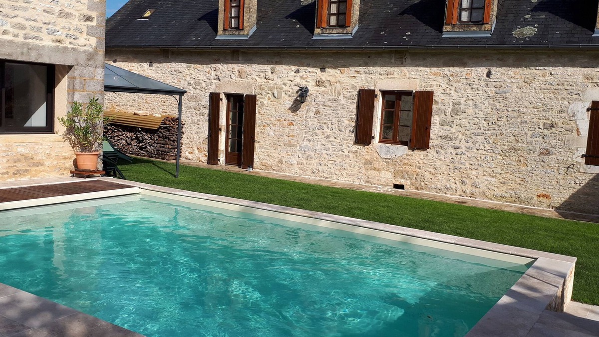 Badaillac House | OFFER holiday April! lower rate for holidays with family or friends