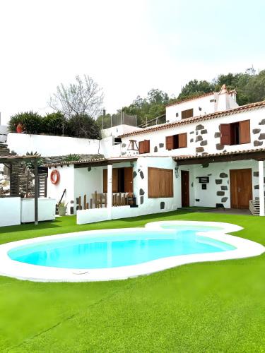 Arucas House | Ohana Villa Paula