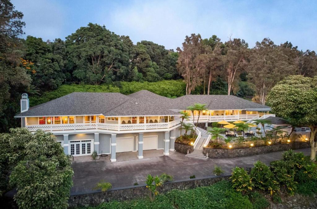 Kailua-Kona Bed & Breakfast | Ohia Kona Estates - An All Suites B&B