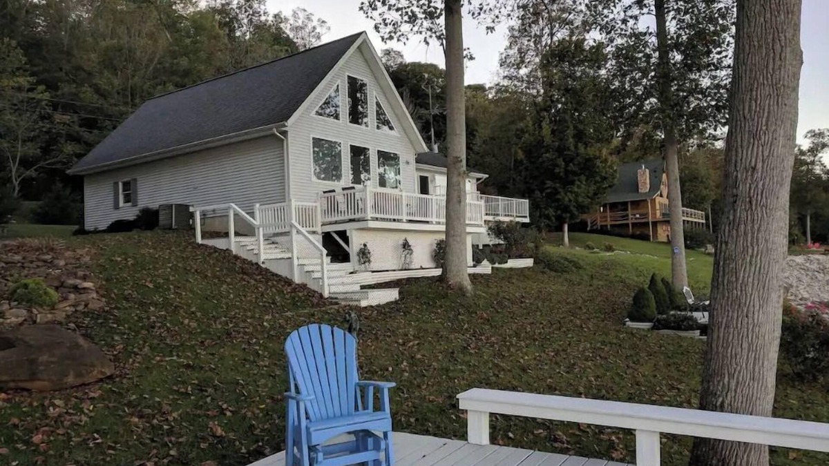 Magnet House | Ohio River Retreat - Relax Riverside With Us