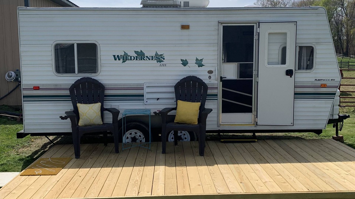 Brownfield House | Ohiopyle & Frank Lloyd lovers tourist dream. Ohiopyle visitors love our camper.