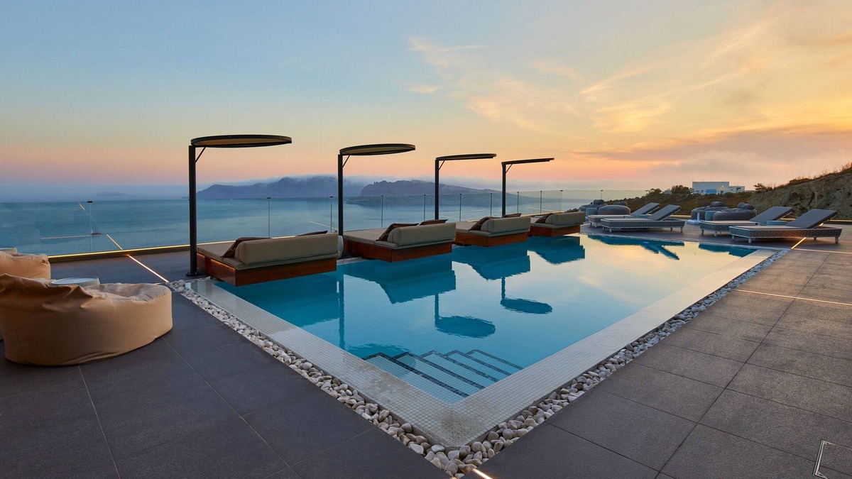 Finikia Hotel | Oia Suites