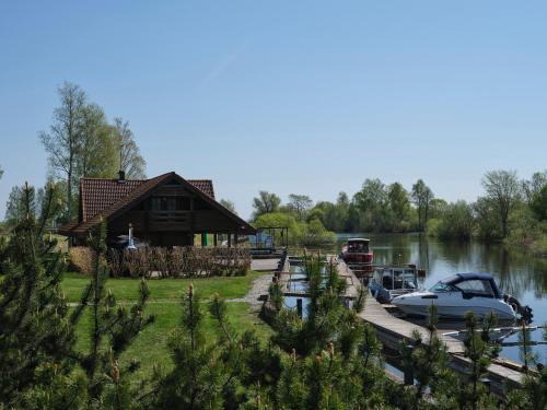 Viljandi Parish House | Oiu sadama jõemaja