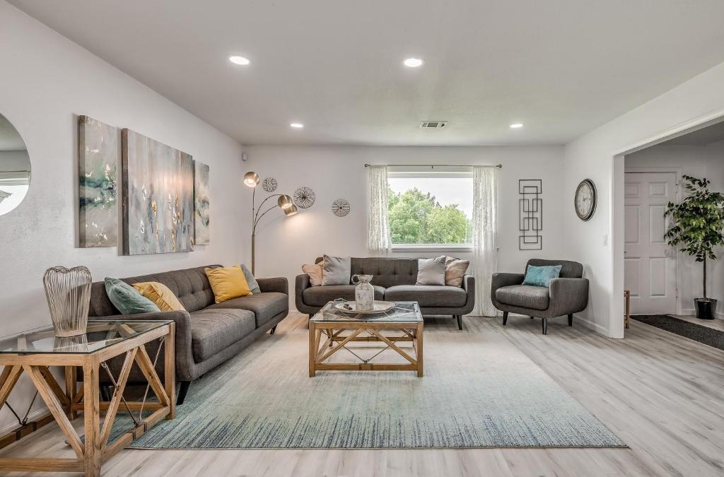 Central Oklahoma City House | Okana Waterpark & Downtown OKC 7 Mins away- Capital View