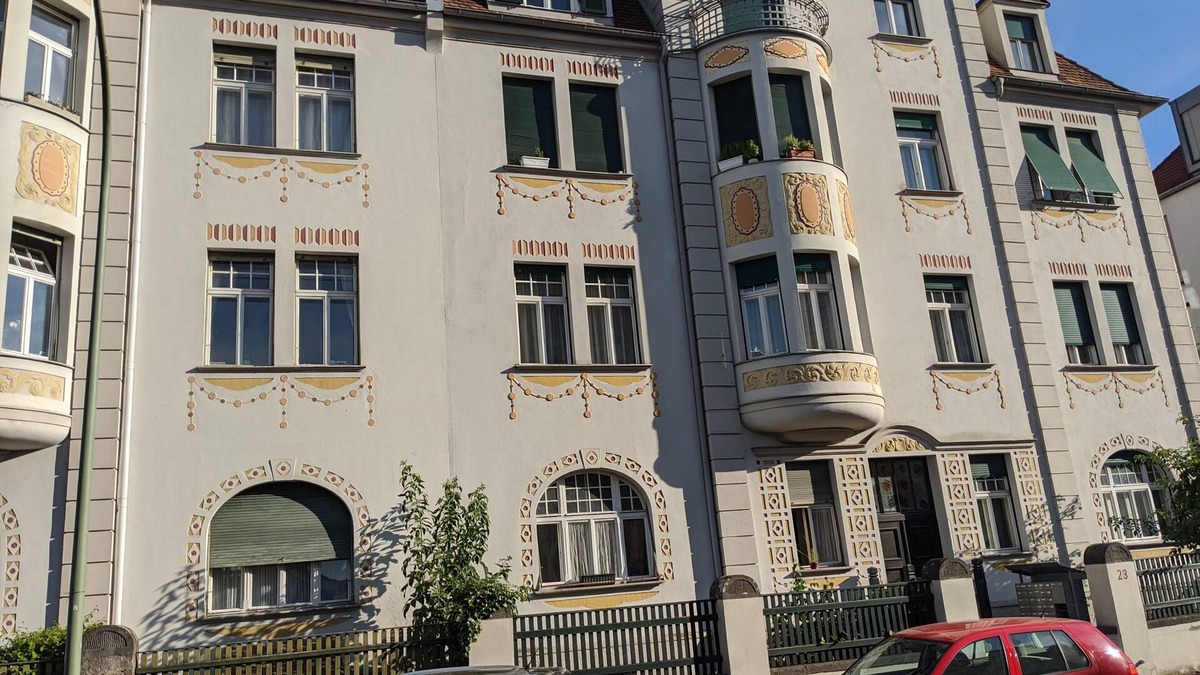 Sanderau Apartment | Old building on the Main