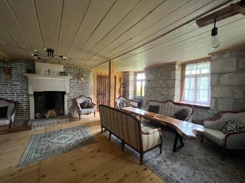 Ambrolauri Apartment | Old House in Racha - ძველი სახლი რაჭაში