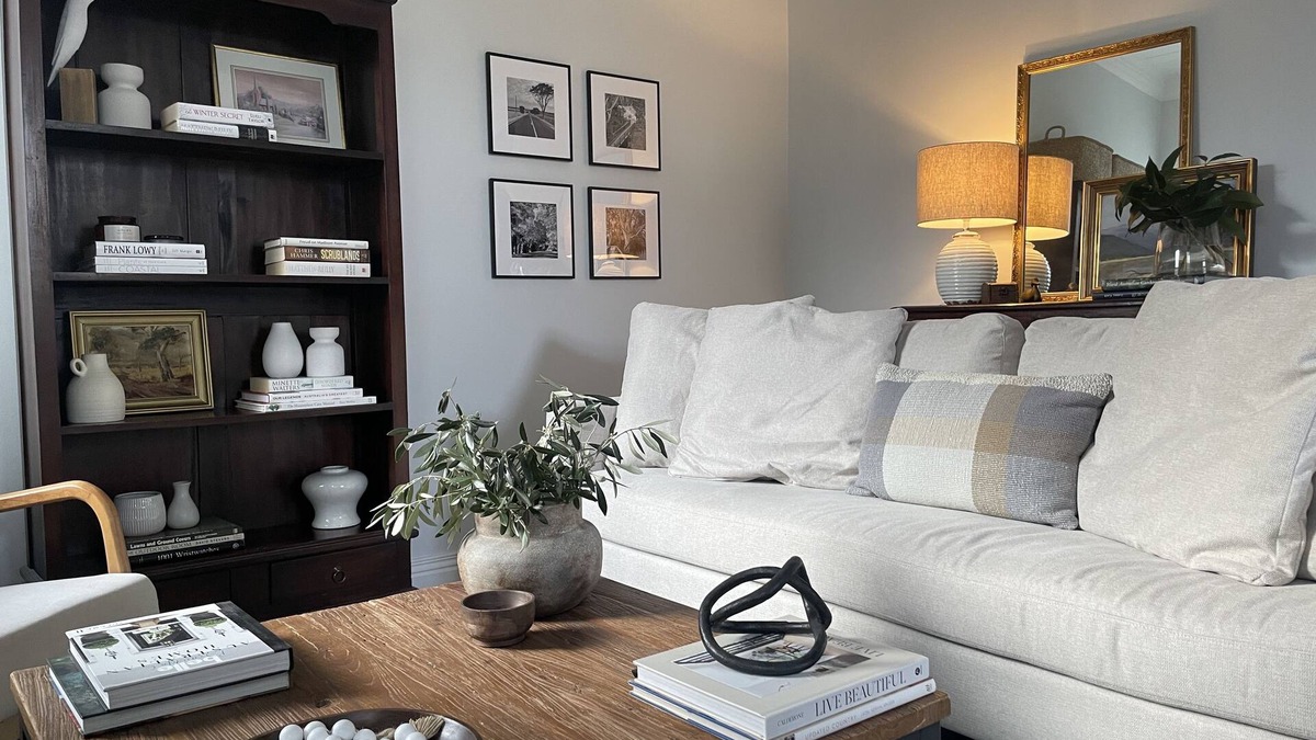 Maffra House | Old Maffra Cottage - 100yr old Cottage With Loads of Characture and Charm!
