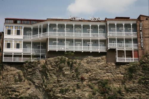 Avlabari Hotel | Old Metekhi By OldTown