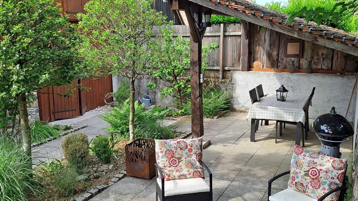 Chevenoz Apartment | Old Savoy farmhouse, very quiet
