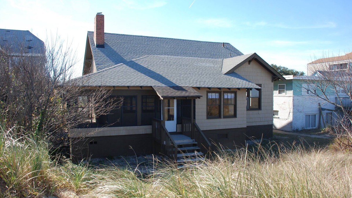 Bayview Cottage | Old Time Ocean View Cottage