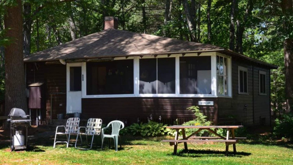 Gilmanton IW Cottage | Old-Timey Lakeside Cottage w/natural sand beach, crystal-clear water! Pets ok