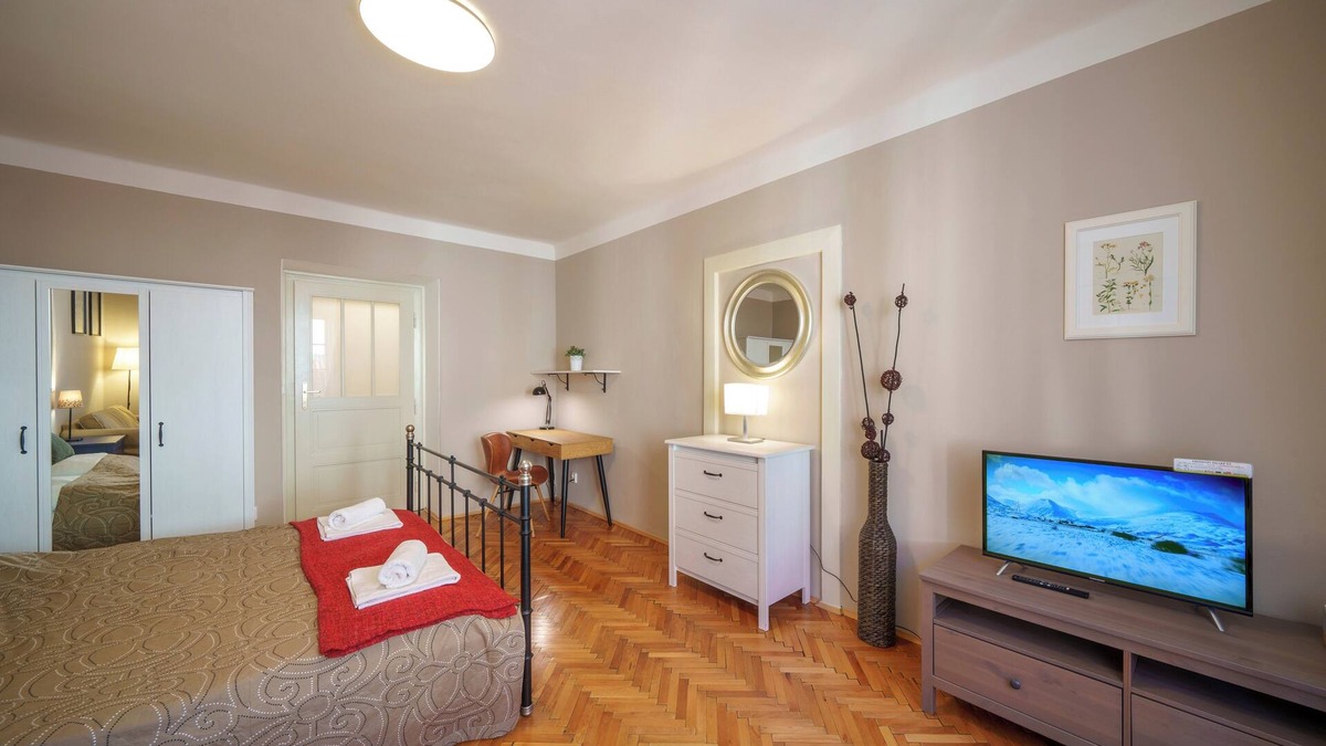 Stare Mesto Apartment | Old Town - 3 Bedroom 3 Bathroom Kitchen