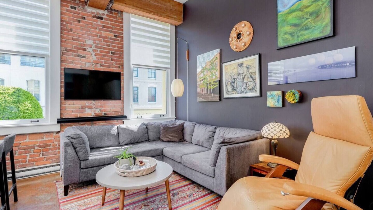 Downtown Victoria Condo | Old Town Retreat-your artful escape in Victoria's historic Old Town by Victoria Prime!