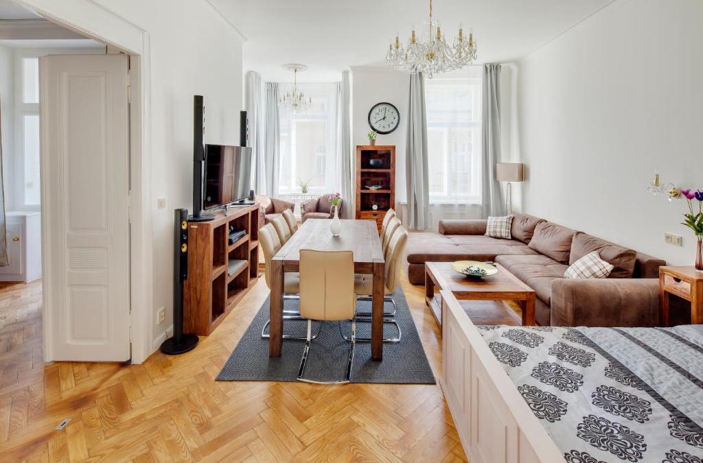 Stare Mesto Apartment | Old Town Square Apartments