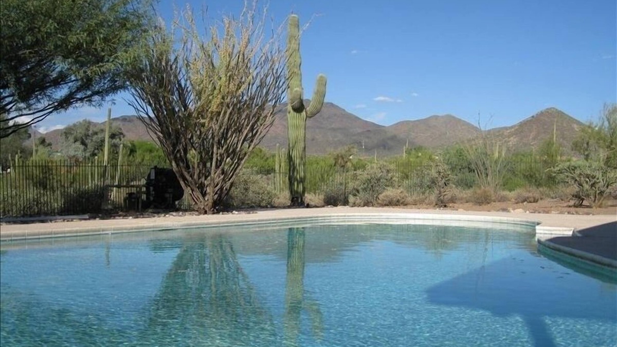 Azure Hills Estates House | Old Western Sonoran Desert Getaway
