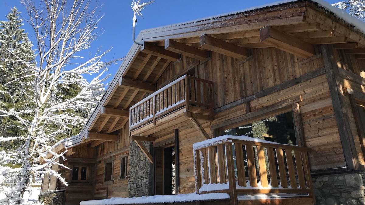 Superbolquere Ski Chalet | Old wooden chalet Bolquère-Pyrénées 2000 (10 people including 6 adults max)