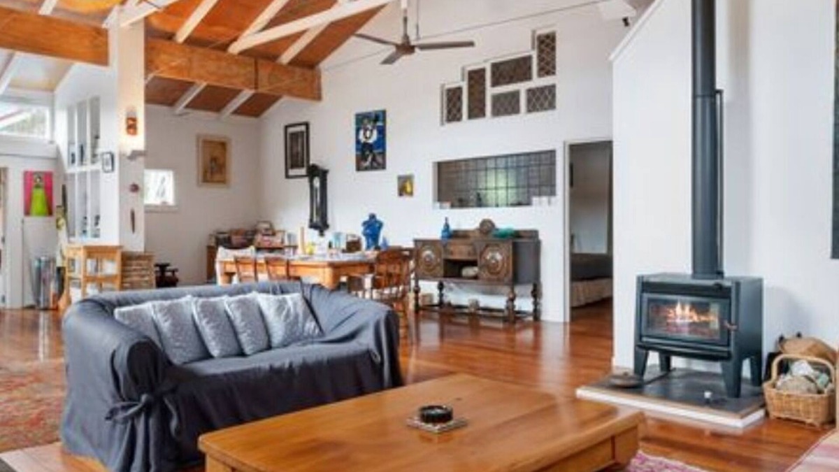 Waikanae House | Olde Beach Lux
