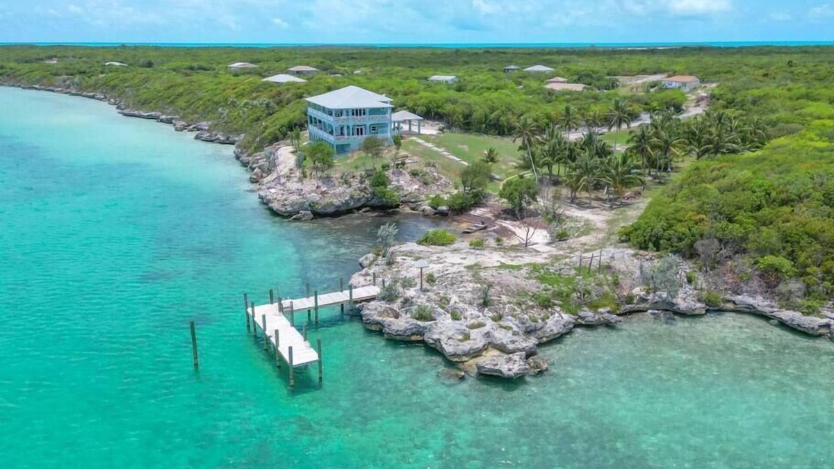 Great Exuma House | Ole Ike Bay- Luxury Home Private Beach & Dock