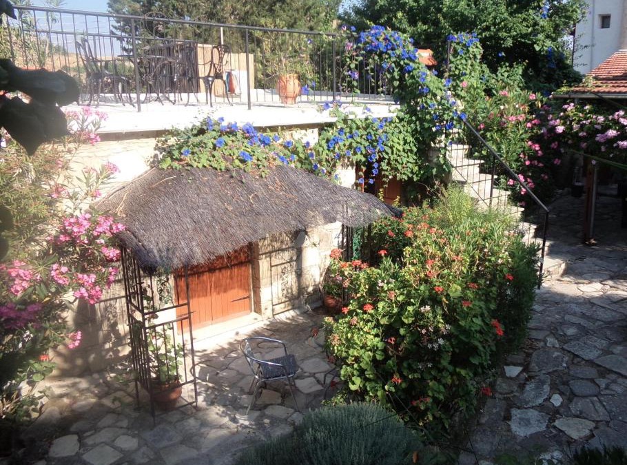 Lemona House | Oleander Stone House