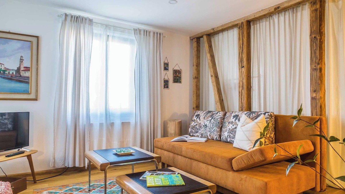 Besigheim Apartment | OLIVE Modern city apartment in the heart of the historic old town of Besigheim