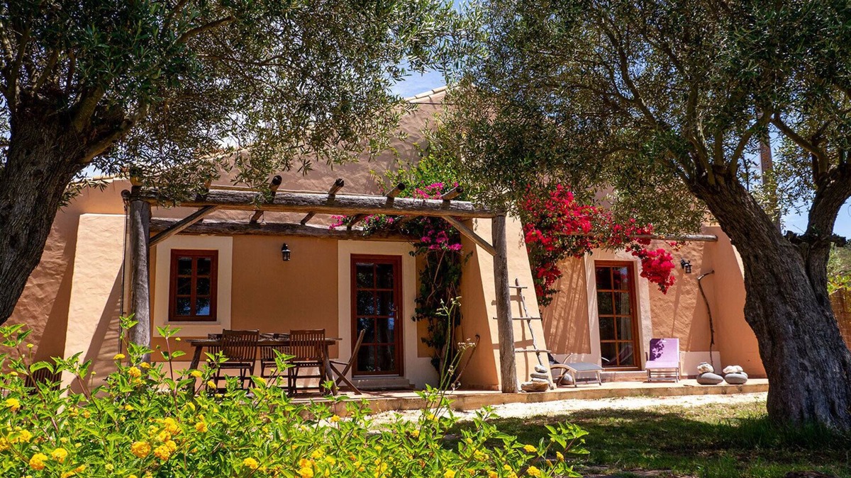 Aljezur House | OLIVEIRA HOUSE - A Tranquil Retreat 5 min away from the beach (Monte D. Sancho)