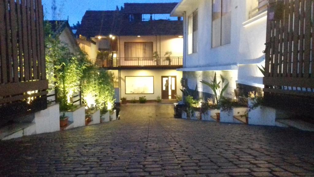 Kandal Hotel | Olives Pleasant Stays