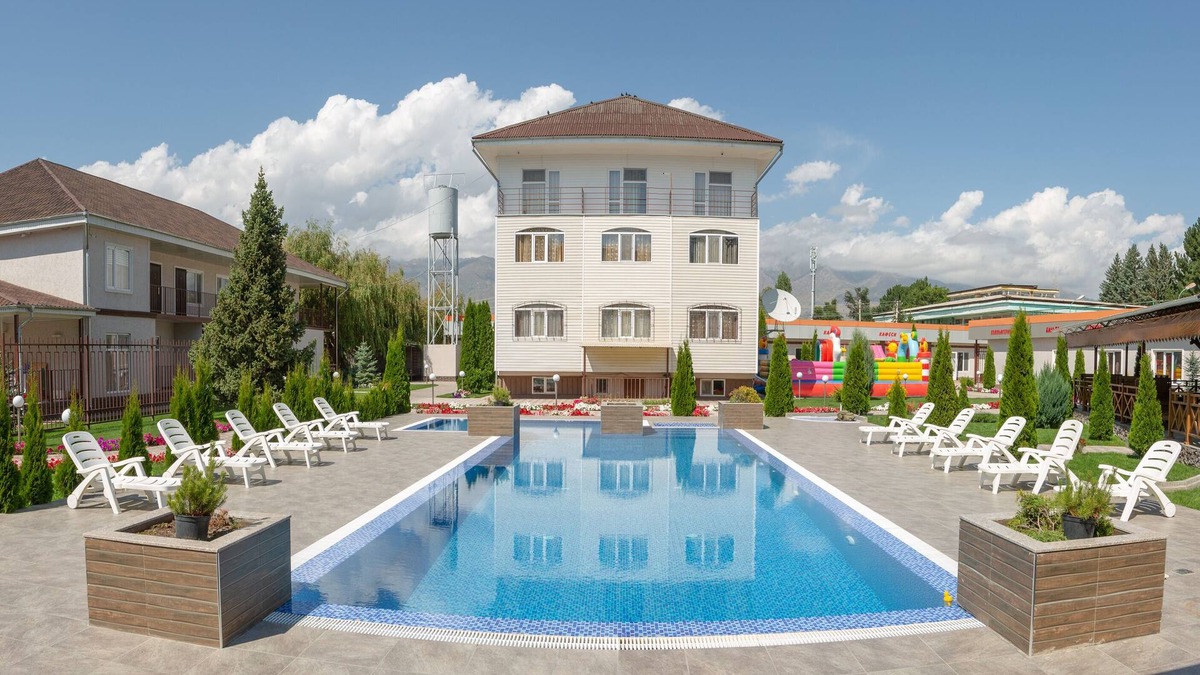 Cholpon-Ata Hotel | ololoFamily