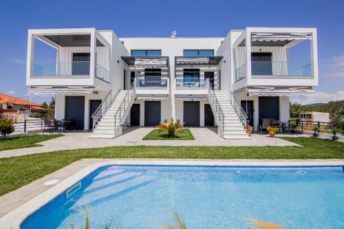 Paralia Ofryniou Apartment | Olympiada Residential Complex & Villas