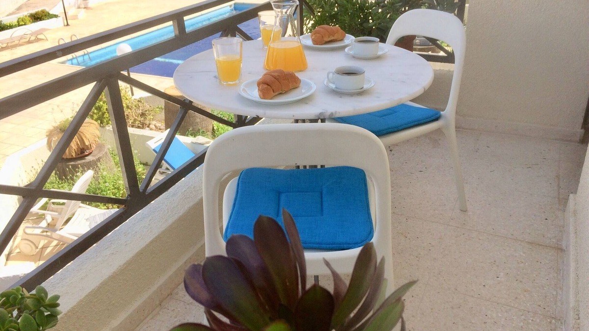 Paphos Apartment | Olympian pool view, 5 mins walk to seafront and beaches.