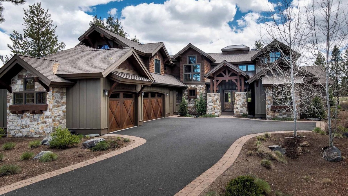 Sunriver House | ON CALDERA SPRINGS GOLF COURSE-Spacious 6-bedroom house in enchanting SunRiver!