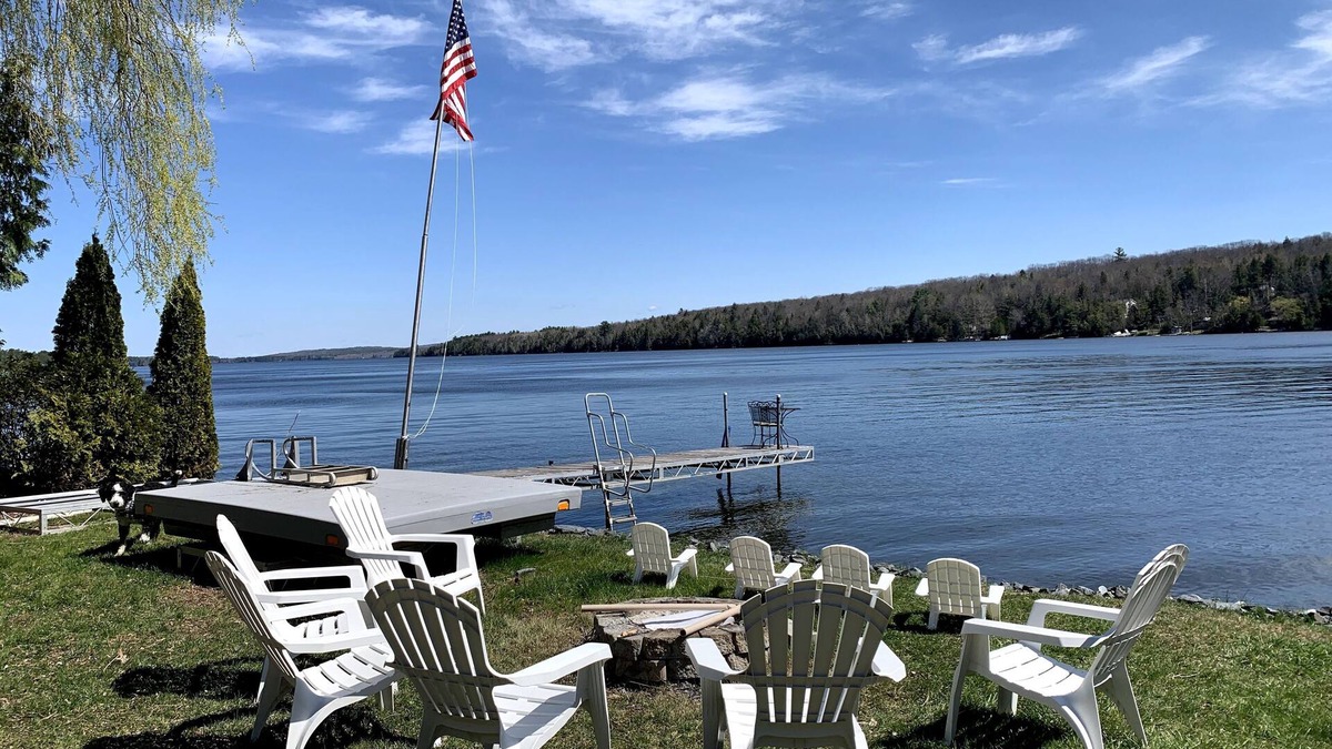 Belgrade Cabin | on gorgeous Great Pond (lake), great for families!