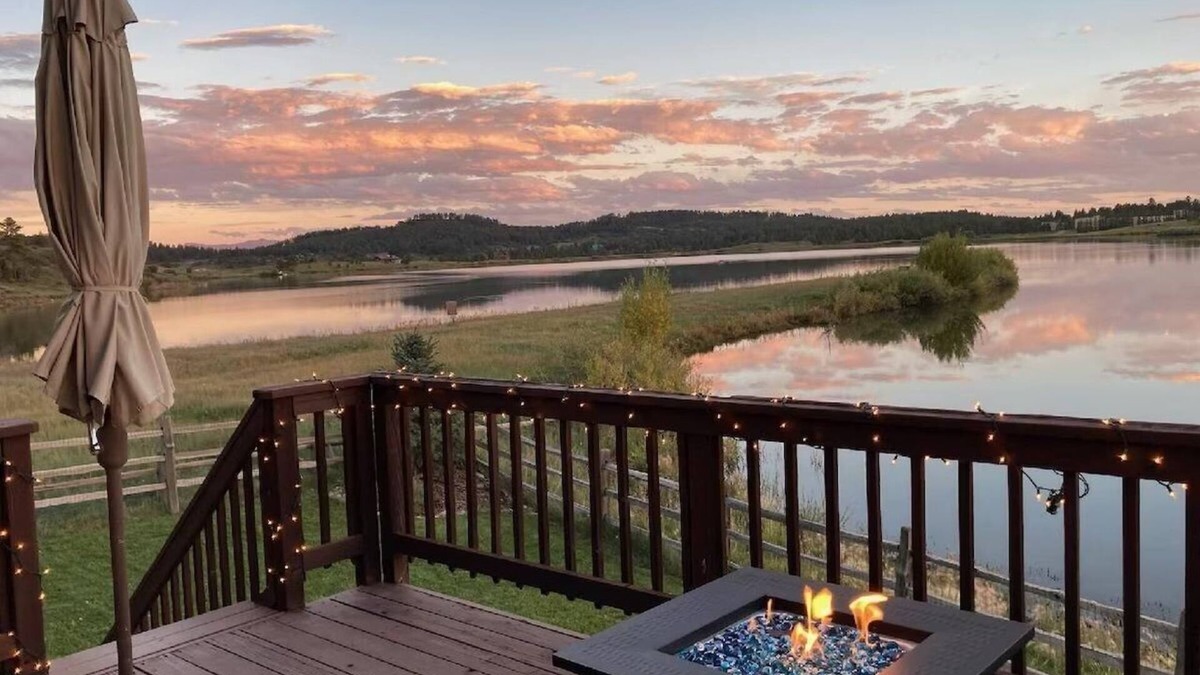 Pagosa Springs Cabin | On Lake Hatcher! Great Views, Quiet Area, Close to Uptown, New Hot Tub!